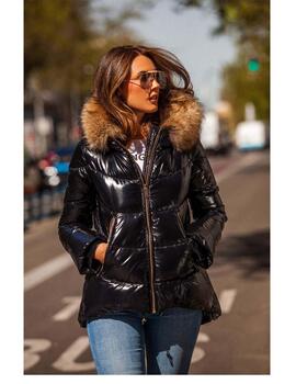 Parka Mangata 3/4 negro asimétrico con parche