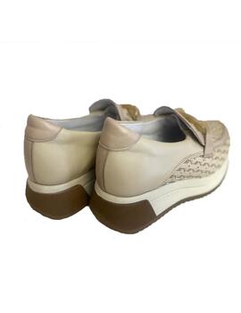 Zapato Vitelo trenzado beige-arena detalle cadena