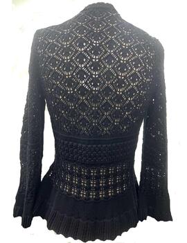 Chaqueta Montoto calada peplum negra
