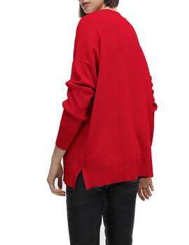Jersey Lola Casademunt detalle en pechera rojo