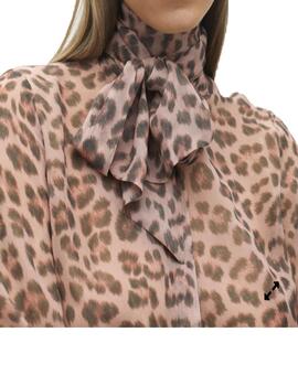 Camisa Lola Casademunt con lazada animal print