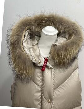 Chaleco Dich Odil beige con pelo natural