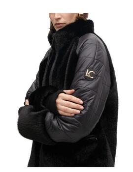 Abrigo Lola Casademunt combinado plumas pelo negro