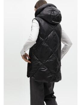 Chaleco Lola Casademunt plumas midi negro