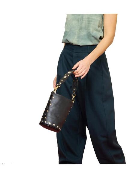 Gallery a05742 r4q5cddy