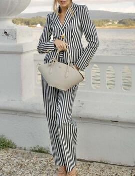 Chaqueta Highly preppy raya colita