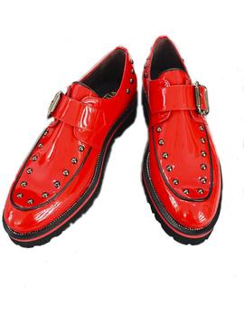 ZAPATO VITELO CON TACHUELAS CHAROL ROJO