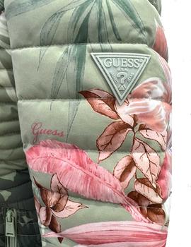 PARKA GUESS ESTAMPADA FLORES CON LOGOTIPO